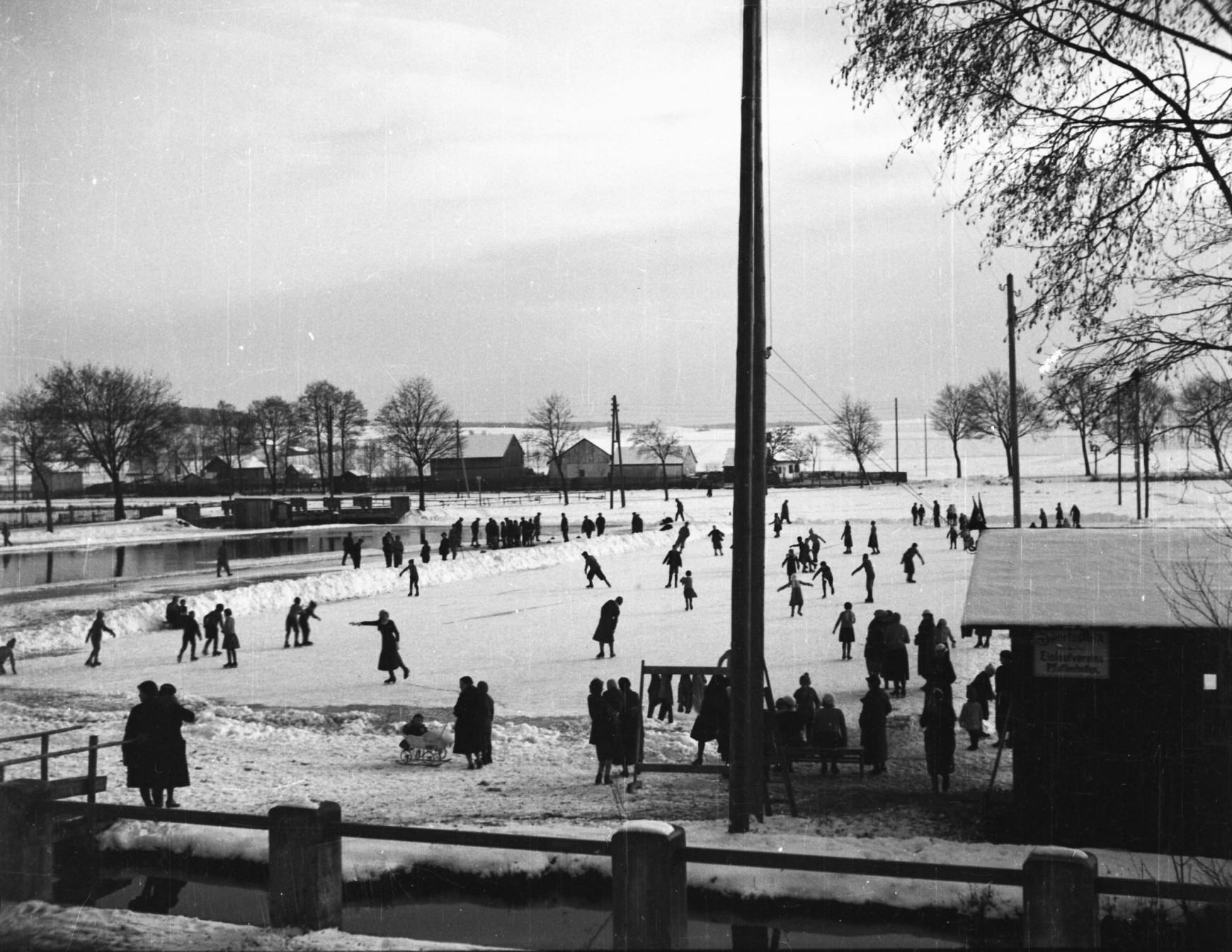 Eislaufplatz an der Scheyerer Straße (1930er Jahre)